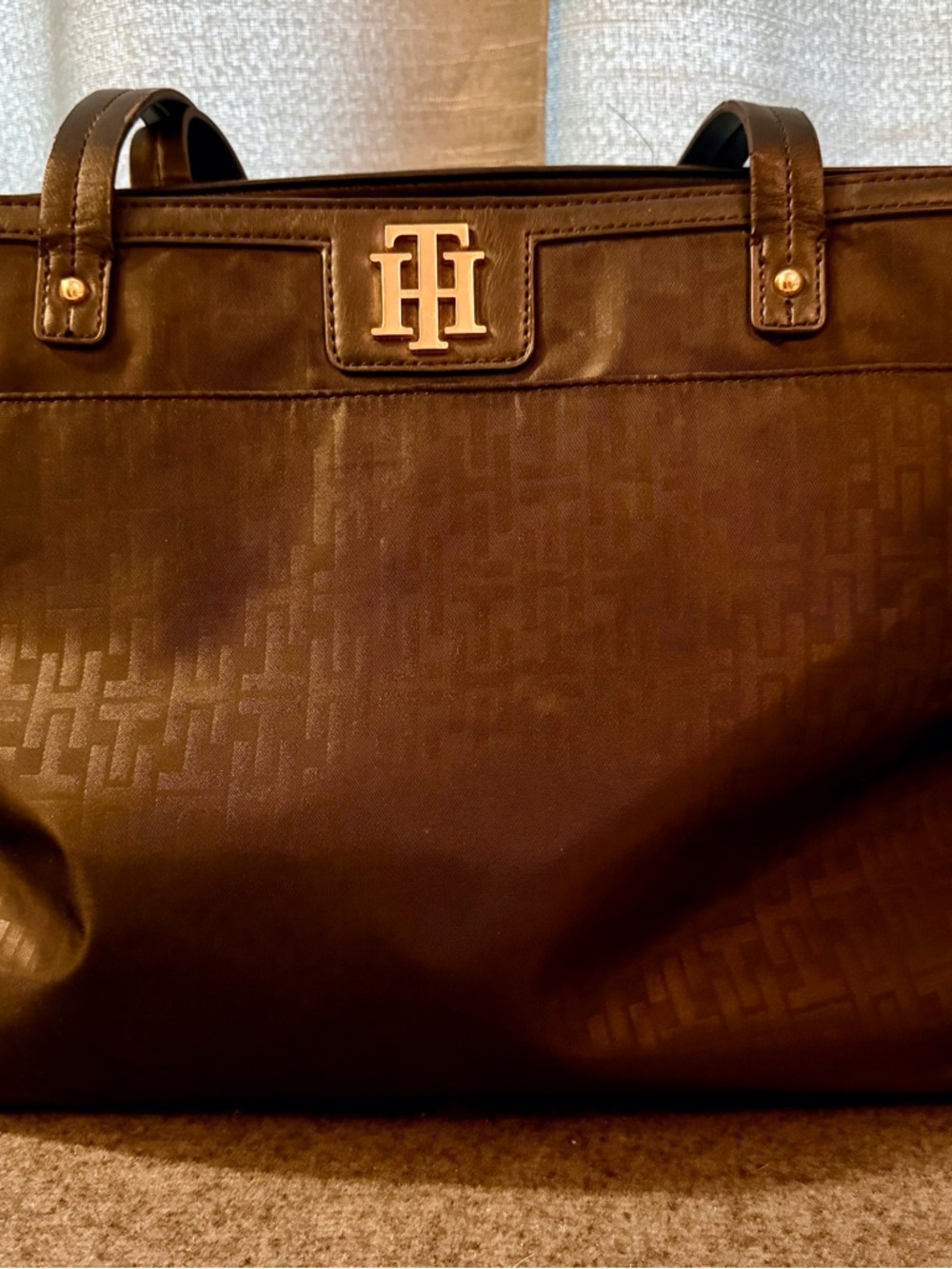 Tommy Hilfiger Black Womens Laptop Tote with Gold TH Logo